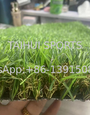 Sentetik Çim 40mm Yükseklik Okul Futbol Çim Yapay Çim Rol Yeşil Yapay Çim Halı Futbol Alanı